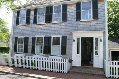 Image de Lily Street - 4 chambres à coucher. Marcher jusqu'à la ville