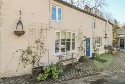 Image de Petite Bargate, les animaux de compagnie à Castleton, Peak District, Ref 993369