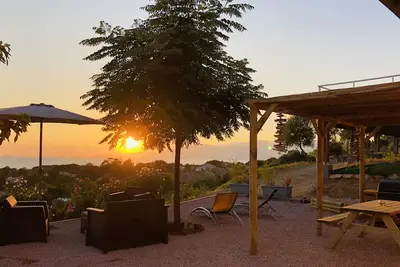 Image de Agosta plage vue mer et sur les îles Sanguinaires, idéal famille ou couples!