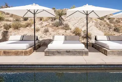 Image de Nouvelle inscription | Maison privée moderne avec piscine / spa près de Joshua Tree
