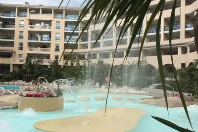 Image de 2p 4 Pers. A 50 M De La Plage + Parking +Terrasse + Piscine + Wifi