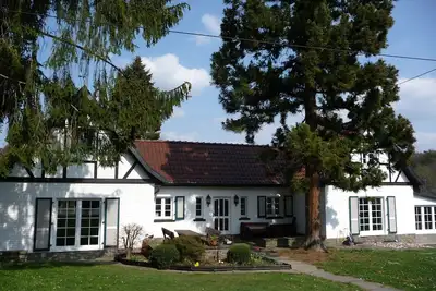 Image de Landhaus Balu - fantastique maison de vacances à colombages à Oberberg