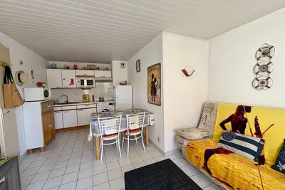Image de Appartement Calme avec Terrasse et Garage à Saint-Jean-de-Monts