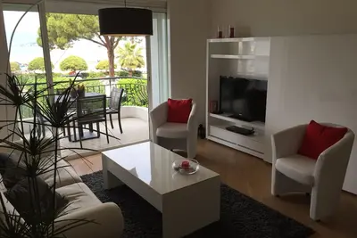 Image de Appartement face à la mer et climatisé à Cannes