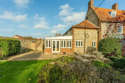 Image de Parfait pour les couples à la recherche d'un chalet de vacances de luxe à proximité de la côte.