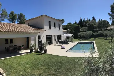 Image de Votre maison de vacances avec piscine sur Ventabren
