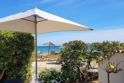 Studio 2* N° 8 pour 4 pers. Vue Mer en Rdc avec terrasse privée, parking gratuit