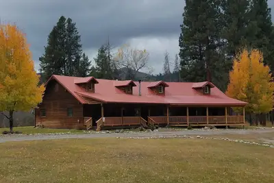Image de L'aventure en plein air ultime avec le confort intérieur