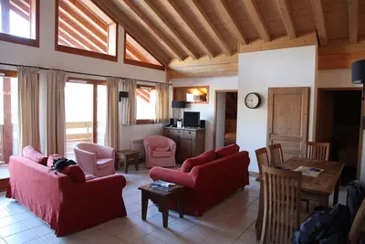 Image de Ski2door 3 Dbl (1twin), 2 salles de bain, 2 canapés-lits slps 8-10 boutiques Pub, Reste <10m