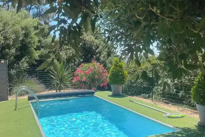 Image de Location en Ardèche avec piscine privée, sans vis à vis nature