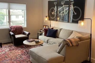 Image de Maison de ville de 3 chambres à Edwards, pour animaux de compagnie et familles