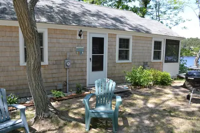 Image de Étang W de Waterfront Cottage Le ministre / Plage privée, un quai, chaloupe