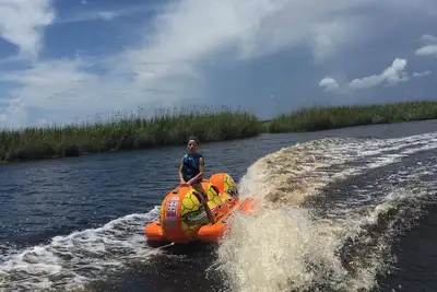 Image de Waterfront Condo de 3 chambres / 2 salles de bain à Bayou Bonfouca avec bordereau de bateau privé! !