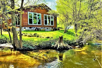 Image de Beach Side Vibes ★ Steps 2 Bay ★ 3km. au centre-ville ★ Animaux acceptés!