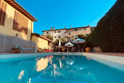 Appartement dans une résidence typique de la Toscane avec la piscine