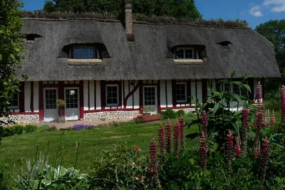Image de ---- La Chaumière ---