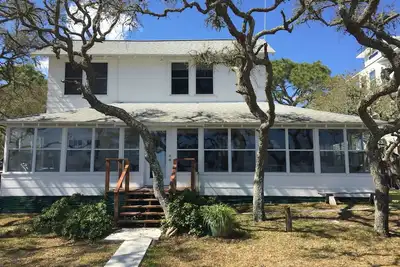 Image de Nouvelle Liste! Evasion pure et préservée sur le front de mer. Sable, surf, nature!