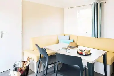 Image de Mobil-home Confort 2 chambres 24m² + climatisation + Tv + wifi + Terrasse 6 personnes