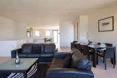 Image de Lake and Mountain Ridge - Appartement Ă Queenstown