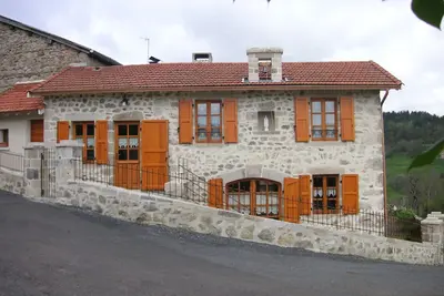 Image de Ancienne maison d'assemblée au cœur de l'Auvergne