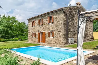 Image de La charmante maison en pierre \"Casa Borut 1865\" en Istrie avec piscine privée, Wi-Fi