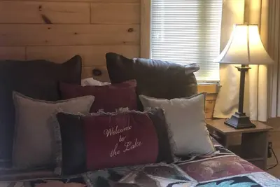 Image de Cosy Cabin près de East Side Lake George