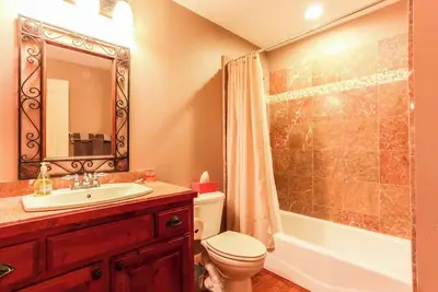 Image de Casa Roja 1Bd 1Ba. . .