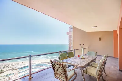 Image de Las Palomas Immense 2 chambres avec lits superposés. Phase 2