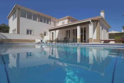 Image de Villa avec piscine, 4 chambres avec golf et vue mer