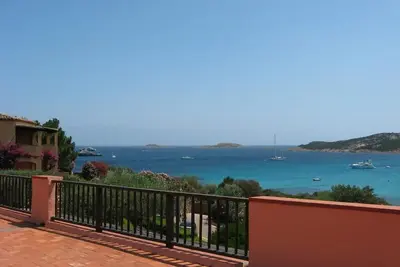 Image de Exclusif appartement d'une chambre dans une résidence à 50 mètres de la mer à Porto Cervo