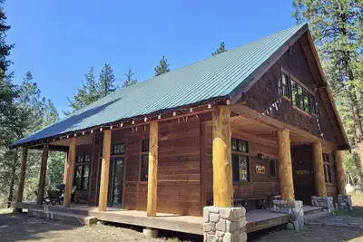 Image de La cabine à Fawn Glen à Mazama, Wa, à proximité de la piste de ski, 3 chambres, 8 couchages!