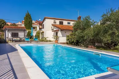 Image de Maison de vacances Kornic pour 2 - 8 personnes avec 3 chambres à coucher - Maison de vacances