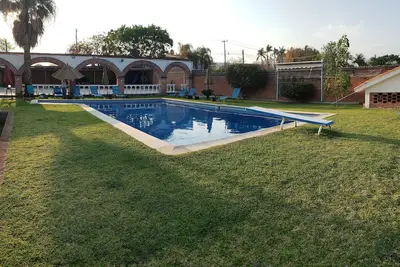 Image de Casa ampli con jardín y alberca, solo à 5 minutes du lac de Tequesquitengo