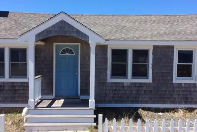 Image de Étape De Hot Tub To Beach! ! Plum Island Beach Haven W / Mises à jour modernes! !