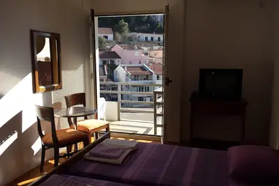Image de Chambre double avec balcon vue mer au centre ville, à seulement 200 m de la plage