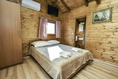 Image de Joli appartement dans une maison de vacances avec climatisation, Wifi, Tv, terrasse, parking