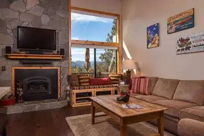 Image de Condo Northstar de 3 chambres à coucher, Vues époustouflantes, Animaux acceptés, Rénové Nouvelle liste