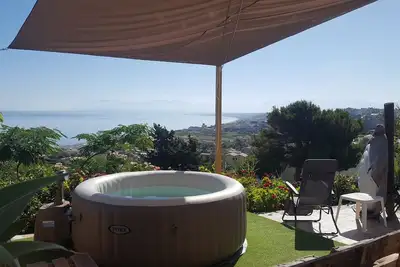 Villa avec terrasse vue mer et jacuzzi