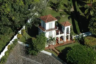 Image de Château exclusif 12 000 $ Wk pour 8 personnes, tropical, Ac, Ocean View Staff 10, Chef
