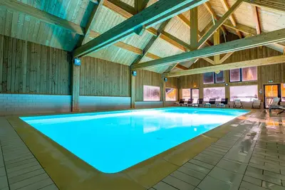 Image de Appart de montagne proche du centre | Accès piscine + Casiers à ski