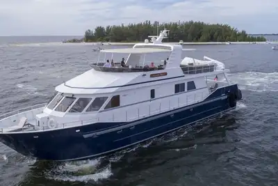 Image de 90 'yacht de luxe construit sur mesure Tampa Bay en Floride