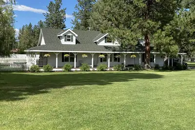 Image de Ferme dans le parc comme mettre un chien ok