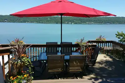 Image de Charmant cottage face au lac Cayuga