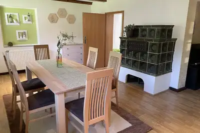 Image de Appartement 1 dans une propriété de vacances calme et idyllique, directement sur la rivière avec un grand jardin