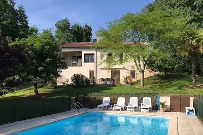 Image de Maison Elena, maison de vacances de luxe avec piscine privée à Eymet
