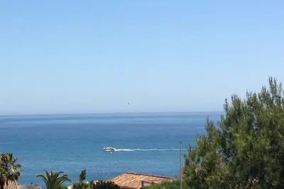 Image de Spacieux appartement de 3 chambres en face de la plage