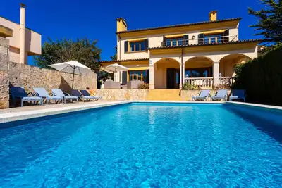 Magnifique Villa avec piscine, wifi et à 300m de la plage de Cala Millor