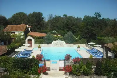 Image de lacroixfleuriedeslandescom 4p