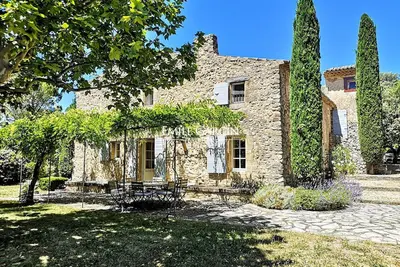 Image de Mas Ă louer Ă Beaumont-de-Pertuis au coeur d'un vaste domaine