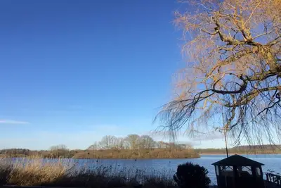 Image de Résidence sur le lac Trammer avec 🚣 pour 4-5 personnes